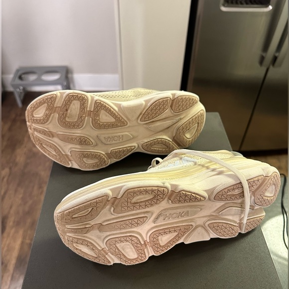 Hoka One Bondi 8 - Picture 11 of 12